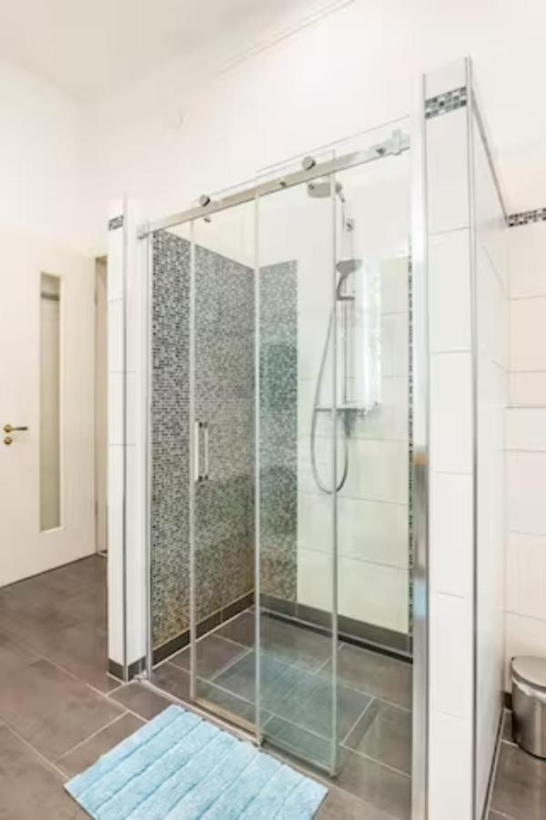 המבורג Grosszuegige Altbauwohnung In Bestlage מראה חיצוני תמונה